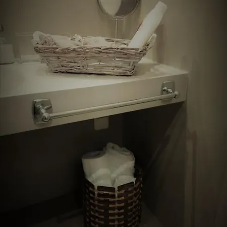 Mulberry Apartamento Rhodes City